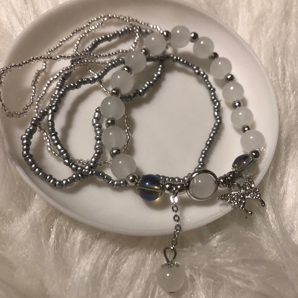 FIVE bundled bead boho beautiful white/silver bracelets